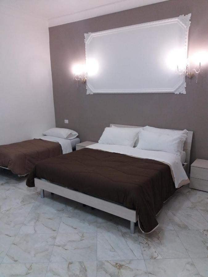 B&Bhotel Emmanuel Napoli Luaran gambar
